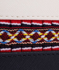 cavalinho-detalhe-twist-azul