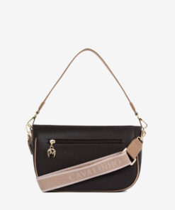 Mala Tiracolo Only By Cavalinho Leve tudo o que precisa com esta mala de tiracolo elegante. Organize o essencial e mantenha as mãos livres com conforto e segurança. Ideal para manter os seus essenciais organizados e acessíveis. Este modelo tiracolo é perfeito para passeios e encontros casuais. Desfrute de conforto e estilo em cada saída. Adicione um toque de charme aos seus outfits.