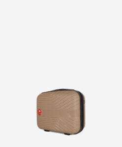 Necessaire Cavalinho Colorful Organização e Segurança. Leve seus essenciais com estilo e praticidade. Design compacto, interior forrado com divisória e elásticos cruzados para máxima organização. Ideal para cosméticos, higiene pessoal e joias. Durável e fácil de transportar.