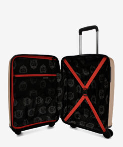 Trolley Cavalinho Cabine Colorful Viagens Otimizadas com Segurança TSA. Leve tudo o que precisa na cabine com o máximo de organização e estilo. Interior com vários bolsos e fitas de compressão. Pega telescópica ajustável, rodas duplas 360º e fecho de combinação TSA integrado para a sua tranquilidade. A sua companheira ideal de voo.