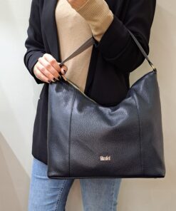 Mala Ombro Rufel Encontre a sua shopper bag favorita! Leve tudo o que precisa e organize a sua vida com esta mala de ombro. Combine o estilo icónico da marca com a máxima usabilidade. Viva o seu dia com elegância.