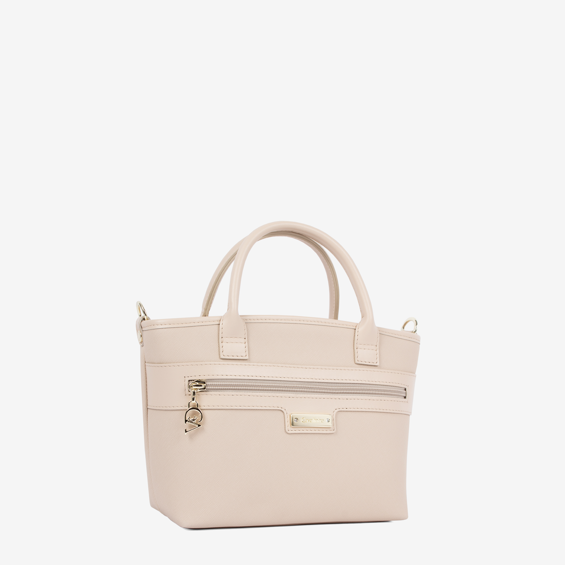 Mala Mão Cavalinho La Vie A Mini Mala Cavalinho é a sua aliada para aqueles dias em que precisa de levar apenas o essencial, mas com muito estilo. Compacta, leve e incrivelmente prática. Este modelo é a solução ideal para quem procura um acessório funcional e cheio de personalidade.