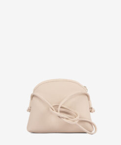 Mala Tiracolo Cavalinho La Vie Perfeita para quem procura um acessório que alie moda e funcionalidade. Ideal para transportar os seus essenciais com estilo, seja para um passeio, um evento ou para o dia a dia.