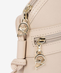 Mala Tiracolo Cavalinho La Vie Perfeita para quem procura um acessório que alie moda e funcionalidade. Ideal para transportar os seus essenciais com estilo, seja para um passeio, um evento ou para o dia a dia.