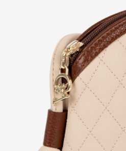 Mala Tiracolo Cavalinho Sublime Perfeita para quem procura um acessório que alie moda e funcionalidade. Ideal para transportar os seus essenciais com estilo, seja para um passeio, um evento ou para o dia a dia.