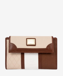 Carteira Cavalinho Sublime Leve todos os seus documentos e mais! Carteira Cavalinho grande para senhora: organização superior imbatível. Ampla e com divisórias inteligentes para ter tudo sempre à mão. Um statement de moda que resolve a sua vida.