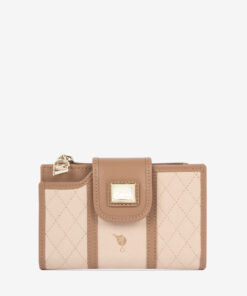 Carteira Cavalinho  Di Cavallo O acessório de moda que faltava! Carteira para documentos, tamanho médio. Design seguro e prático, garantindo proteção para tudo o que precisa. O seu estilo nunca foi tão prático!