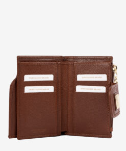 Carteira Cavalinho Sublime O acessório de moda que faltava! Carteira para documentos, tamanho médio. Design seguro e prático, garantindo proteção para tudo o que precisa. O seu estilo nunca foi tão prático!