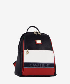 Mochila Only By Cavalinho Ideal para a mulher que procura um acessório prático e elegante. Esta mochila combina design moderno com a qualidade inconfundível da marca. Perfeita para o dia a dia na cidade, para um passeio ou para adicionar um toque de estilo distinto ao seu look casual-chique.