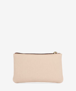 Bolsa Cosméticos Cavalinho Sublime Compacta, com divisões extra para os seus essenciais de beleza ou pequenos objetos. Otimize o espaço e a usabilidade na sua mala.