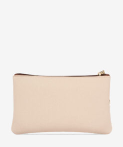 Bolsa Cosméticos Cavalinho Sublime Compacta, com divisões extra para os seus essenciais de beleza ou pequenos objetos. Otimize o espaço e a usabilidade na sua mala.