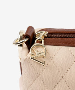 Mala Tiracolo Cavalinho Sublime Máxima utilidade no mínimo espaço. Mala tiracolo compacta para transportar o essencial com segurança e mãos livres. Simplesmente indispensável.