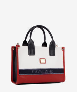 Mala Mão  Only By Cavalinho Com um formato estruturado é ideal para organizar os seus essenciais com elegância e de forma prática. Esta mala combina design clássico com detalhes contemporâneos sendo o acessório perfeito para realçar qualquer um dos seus looks, do profissional ao casual chique.