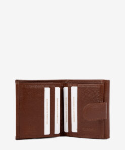 Carteira Cavalinho Sublime Carteira para documentos, tamanho pequeno. Design seguro e prático, garantindo proteção para tudo o que precisa. O modelo mini que surpreende no espaço! Compacta por fora, mas perfeitamente organizada por dentro.