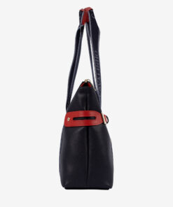 Mala Ombro Only By Cavalinho Encontre a sua shopper bag Cavalinho favorita! Leve tudo o que precisa e organize a sua vida com esta mala de ombro. Combine o estilo icónico da marca com a máxima usabilidade. Viva o seu dia com elegância.