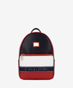 Mochila Only By Cavalinho Ideal para a mulher que procura um acessório prático e elegante. Esta mochila combina design moderno com a qualidade inconfundível da marca. Perfeita para o dia a dia na cidade, para um passeio ou para adicionar um toque de estilo distinto ao seu look casual-chique.