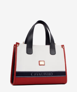 Mala Mão Only By Cavalinho Com um formato estruturado é ideal para organizar os seus essenciais com elegância e de forma prática. Esta mala combina design clássico com detalhes contemporâneos sendo o acessório perfeito para realçar qualquer um dos seus looks, do profissional ao casual chique.