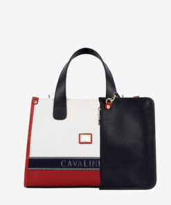 Mala Mão Only By Cavalinho Com um formato estruturado é ideal para organizar os seus essenciais com elegância e de forma prática. Esta mala combina design clássico com detalhes contemporâneos sendo o acessório perfeito para realçar qualquer um dos seus looks, do profissional ao casual chique.