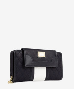 Carteira Cavalinho Sublime O acessório de moda que faltava! Carteira para documentos, tamanho médio. Design seguro e prático, garantindo proteção para tudo o que precisa. O seu estilo nunca foi tão prático!