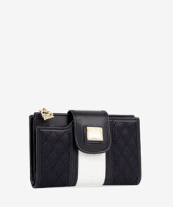 Carteira Cavalinho Sublime O acessório de moda que faltava! Carteira para documentos, tamanho médio. Design seguro e prático, garantindo proteção para tudo o que precisa. O seu estilo nunca foi tão prático!