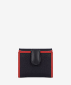 Carteira Horse By Cavalinho Carteira para documentos, tamanho pequeno. Design seguro e prático, garantindo proteção para tudo o que precisa. O modelo mini que surpreende no espaço! Compacta por fora, mas perfeitamente organizada por dentro.