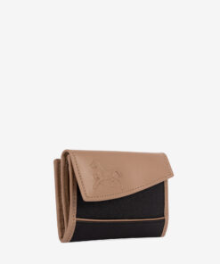 Carteira Horse By Cavalinho Carteira para documentos, tamanho pequeno. Design seguro e prático, garantindo proteção para tudo o que precisa. O modelo mini que surpreende no espaço! Compacta por fora, mas perfeitamente organizada por dentro.