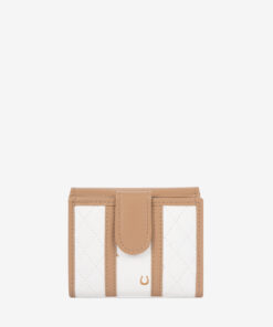 Carteira Cavalinho  Di Cavallo Carteira para documentos, tamanho pequeno. Design seguro e prático, garantindo proteção para tudo o que precisa. O modelo mini que surpreende no espaço! Compacta por fora, mas perfeitamente organizada por dentro.