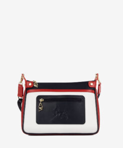 Mala Tiracolo Horse By Cavalinho Leve tudo o que precisa com esta mala de tiracolo elegante. Organize o essencial e mantenha as mãos livres com conforto e segurança. Ideal para manter os seus essenciais organizados e acessíveis. Este modelo tiracolo é perfeito para passeios e encontros casuais. Desfrute de conforto e estilo em cada saída. Adicione um toque de charme aos seus outfits.