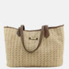 Mala Ombro Elenco Mala Elenco em Ráfia com Alças de Madeira o toque artesanal que falta no seu closet. Com um design atemporal e textura natural. Esta mala Elenco é perfeita para transitar entre o look de trabalho, o passeio de fim de semana e as férias. Uma peça que une sofisticação e leveza para elevar qualquer composição feminina. Design exclusivo, durabilidade e estilo para o seu dia a dia.Garanta a sua!