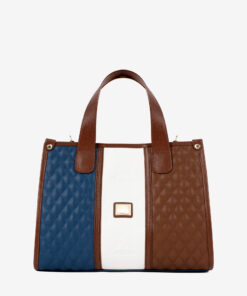 Mala Mão Cavalinho Sublime Com um formato estruturado é ideal para organizar os seus essenciais com elegância e de forma prática. Esta mala combina design clássico com detalhes contemporâneos sendo o acessório perfeito para realçar qualquer um dos seus looks, do profissional ao casual chique.