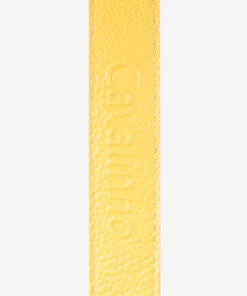 Mala Mão Cavalinho Signature Saco de Cordão Cavalinho: Liberdade e Estilo. Leve o essencial de forma prática e segura, com design leve e fecho de cordão fácil de usar. É o acessório perfeito para os seus dias de passeio, complementando na perfeição os seus conjuntos smart casual ou looks de fim de semana. Da reunião ao café com amigas, este saco de cordão é o toque final que equilibra o prático e o chique.