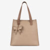 Mala M&atilde;o Cavalinho&nbsp;Signature Encontre a sua shopper bag Cavalinho favorita! Leve tudo o que precisa e organize a sua vida com esta mala de ombro. Combine o estilo ic&oacute;nico da marca com a m&aacute;xima usabilidade. Viva o seu dia com eleg&acirc;ncia.