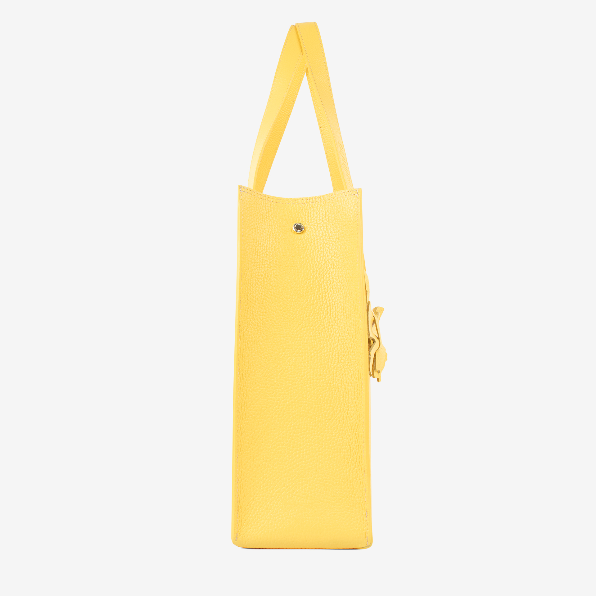 Mala Ombro Cavalinho Signature Encontre a sua shopper bag Cavalinho favorita! Leve tudo o que precisa e organize a sua vida com esta mala de ombro. Combine o estilo icónico da marca com a máxima usabilidade. Viva o seu dia com elegância.