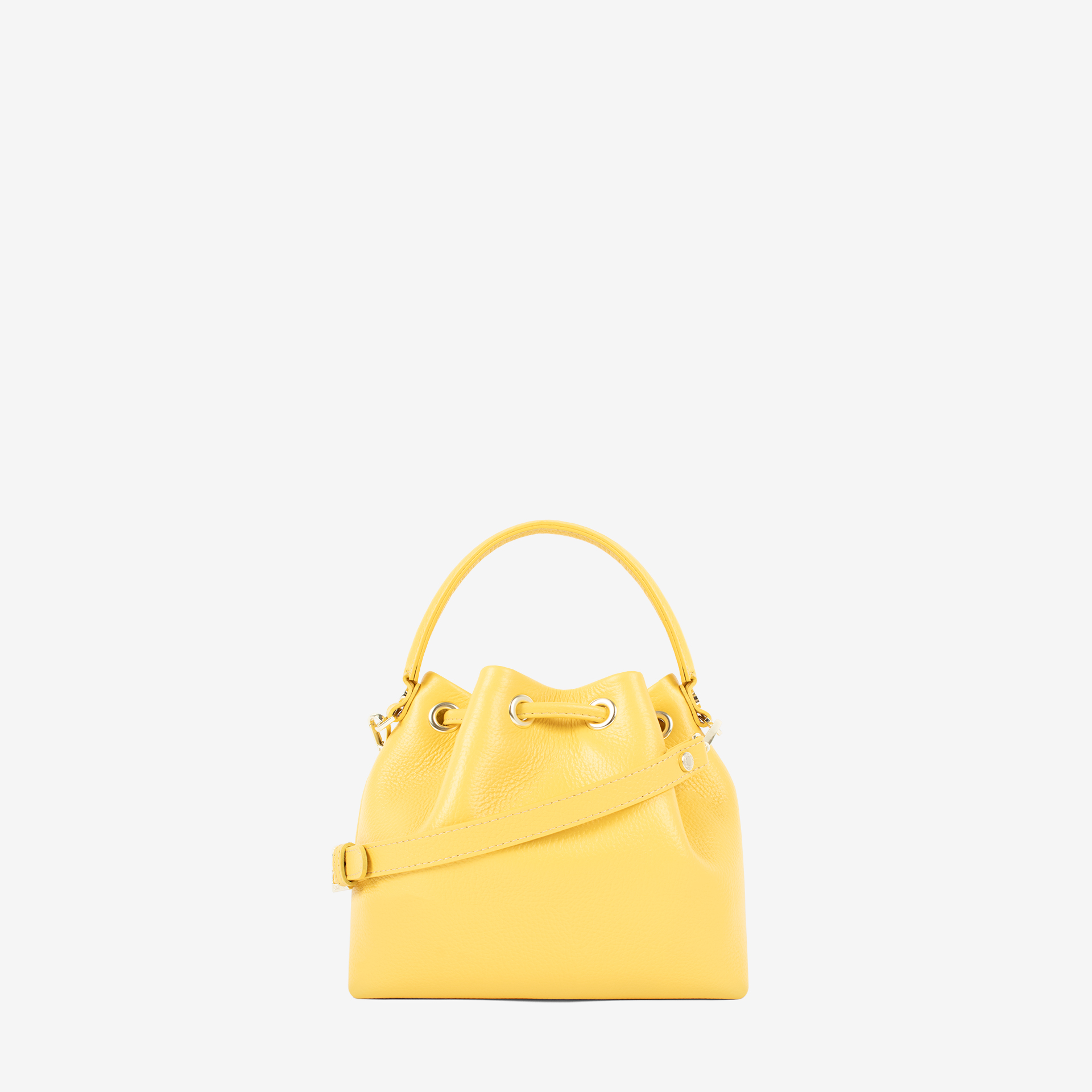 Mala Mão Cavalinho Signature Descubra a Mini Mala de Mão e Tiracolo da Cavalinho. Em amarelo vibrante, com detalhes em dourado e fecho ajustável. O acessório de luxo ideal para o dia a dia ou ocasiões especiais.
