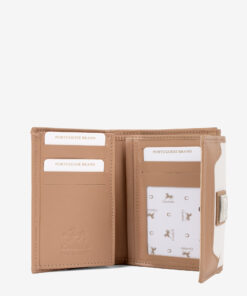 Carteira Cavalinho  Di Cavallo Essencialismo e moda. Carteira de documentos Cavalinho pequena com design inteligente e elegante. Tenha o essencial sempre à mão sem volume extra. Perfeita para malas pequenas.