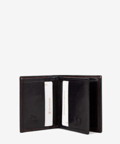 Porta Cartões Cavalinho Gentleman Elegância e utilidade num só acessório. Descubra os porta-cartões masculinos Cavalinho em pele, com sistema RFID Secure integrado. Organize os seus essenciais com o máximo conforto e sofisticação.
