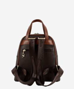 Mochila Cavalinho Origem Ideal para a mulher que procura um acessório prático e elegante, esta mochila combina design moderno com a qualidade inconfundível da marca. Perfeita para o dia a dia na cidade, para um passeio ou para adicionar um toque de estilo distinto ao seu look casual-chique.