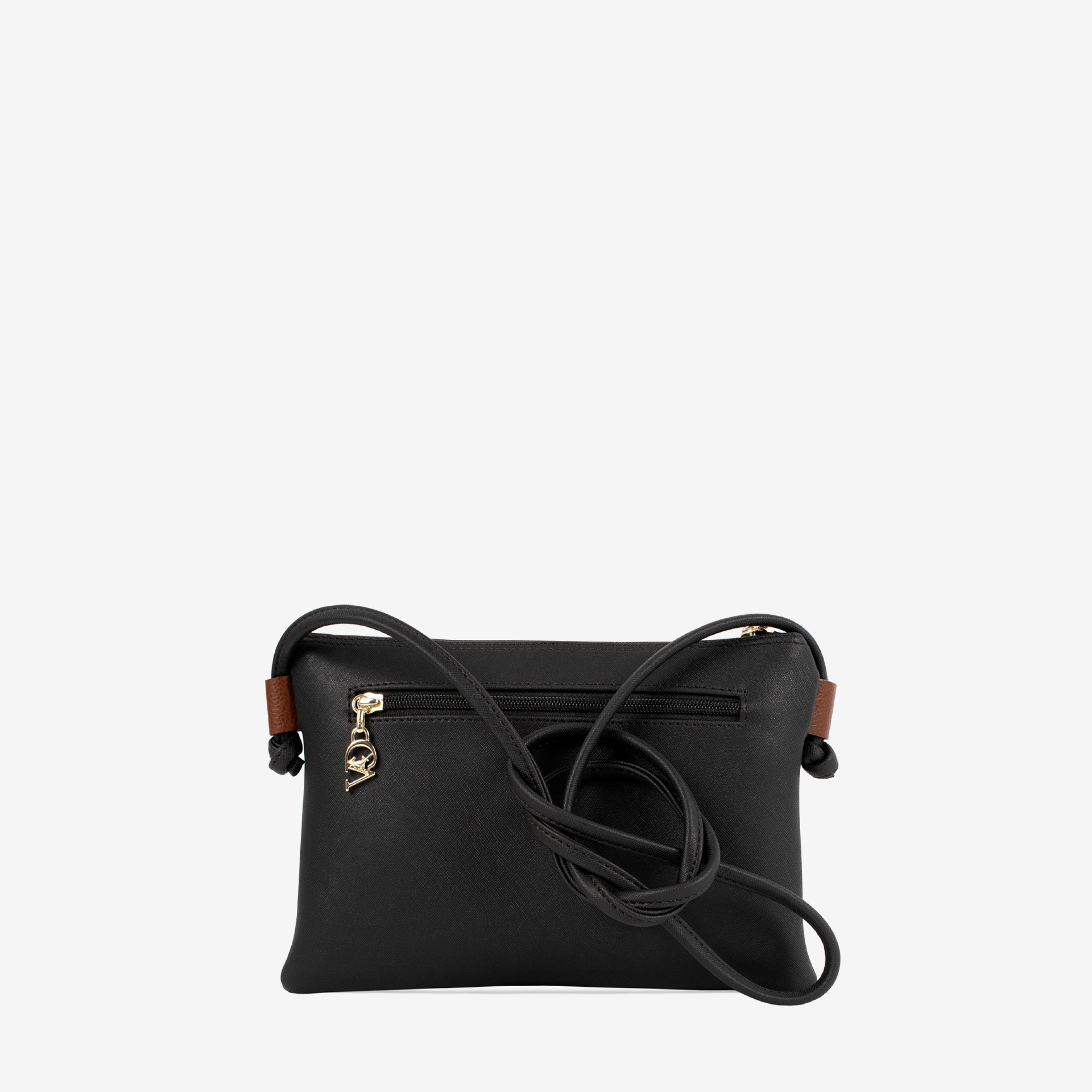 Mala Tiracolo Cavalinho Origem Leve só o que precisa! A Mini Mala Cavalinho de tiracolo oferece funcionalidade superior num design compacto. O seu acessório hands-free perfeito para um dia a dia mais leve e prático.