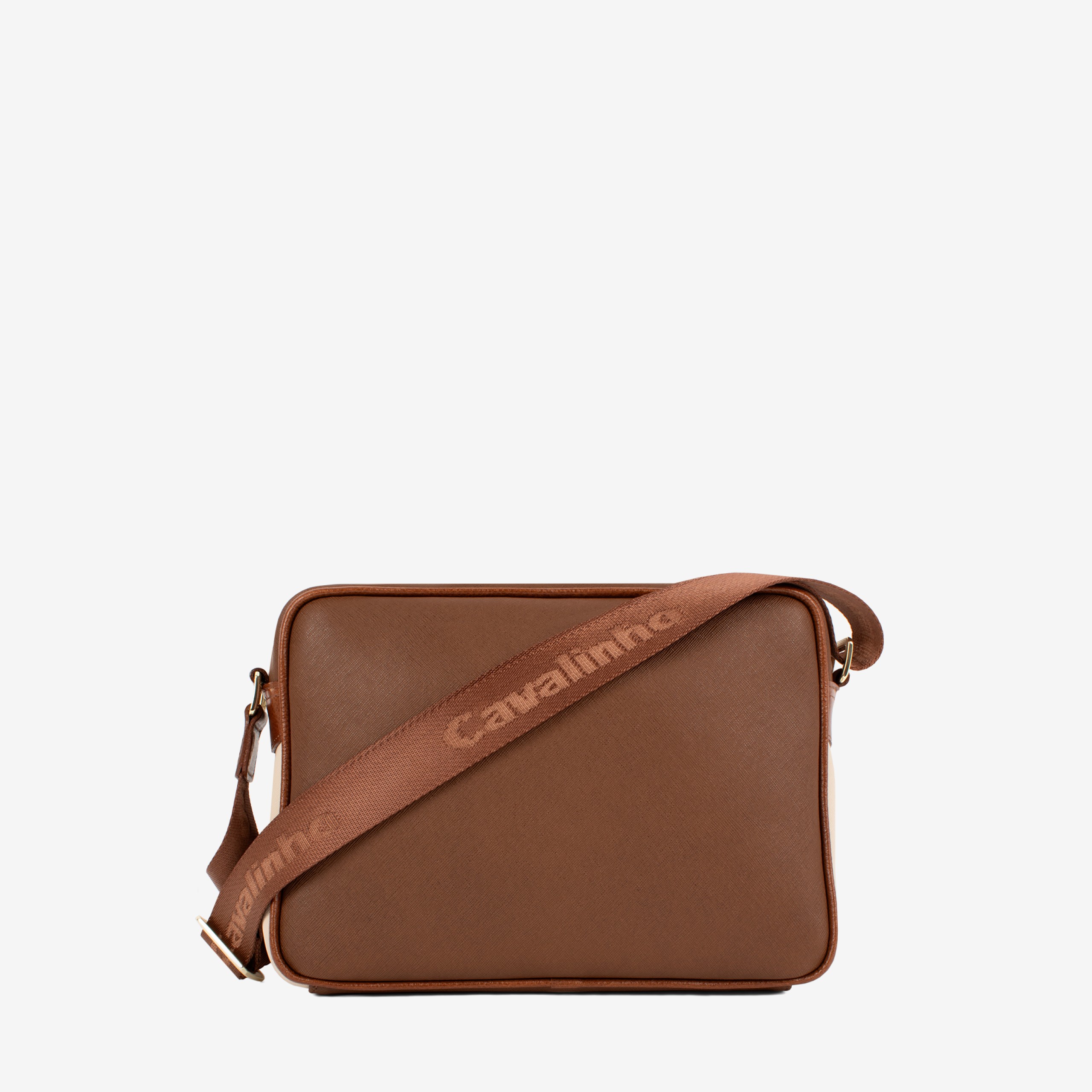 Mala Tiracolo Horse By Cavalinho Leve tudo o que precisa com esta mala de tiracolo elegante. Organize o essencial e mantenha as mãos livres com conforto e segurança. Ideal para manter os seus essenciais organizados e acessíveis. Este modelo tiracolo é perfeito para passeios e encontros casuais. Desfrute de conforto e estilo em cada saída. Adicione um toque de charme aos seus outfits.