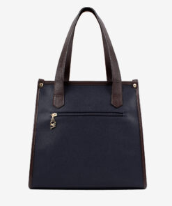 Mala Ombro Cavalinho Memoris Encontre a sua shopper bag Cavalinho favorita! Leve tudo o que precisa e organize a sua vida com esta mala de ombro. Combine o estilo icónico da marca com a máxima usabilidade. Viva o seu dia com elegância.