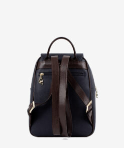 Mochila Cavalinho Memoris Ideal para a mulher que procura um acessório prático e elegante. Esta mochila combina design moderno com a qualidade inconfundível da marca. Perfeita para o dia a dia na cidade, para um passeio ou para adicionar um toque de estilo distinto ao seu look casual-chique.