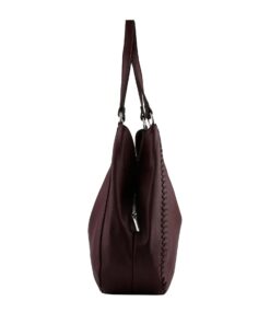 Mala Ombro Francinel Praticidade e elegância com a mala de ombro Francinel. Leve todos os essenciais com total conforto. Descubra mais na loja online!